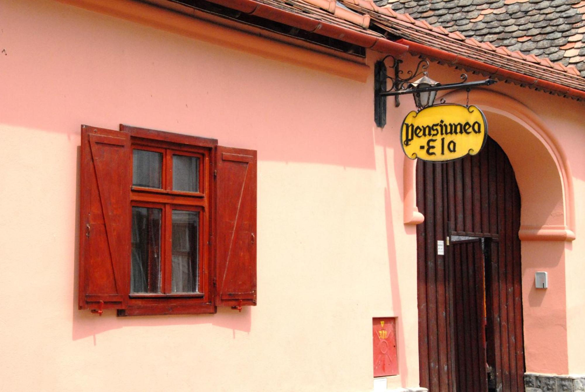 Pension Ela Sibiu Luaran gambar